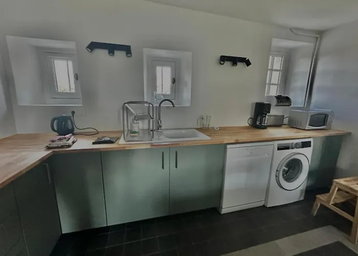 La Pommeraie, Maison Avec Tres Grand Jardin *