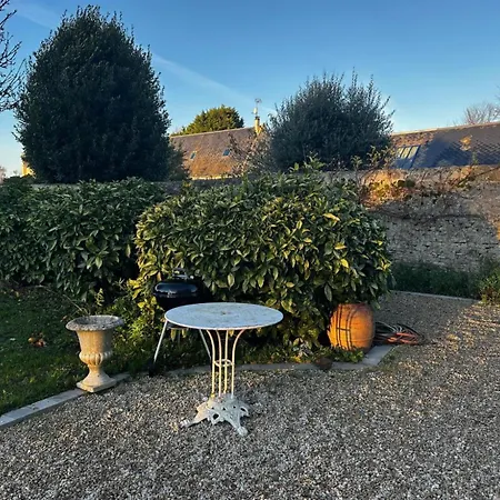 La Pommeraie, Maison Avec Très Grand Jardin *