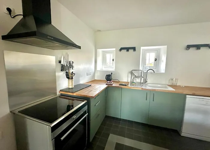 Casa vacanze La Pommeraie, Maison Avec Très Grand Jardin *