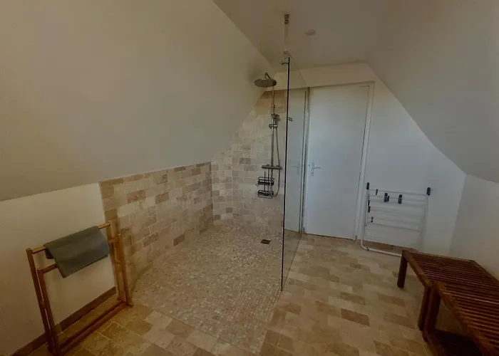 La Pommeraie, Maison Avec Très Grand Jardin